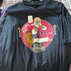 Harley-Davidson Black T-Shirt with Santa Skeleton Design